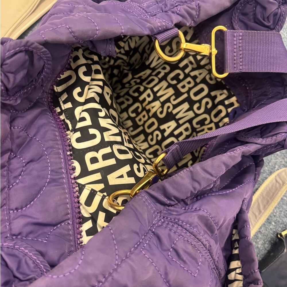 Storage closet clear out women’s bags and accessories - Picture 11 of 15